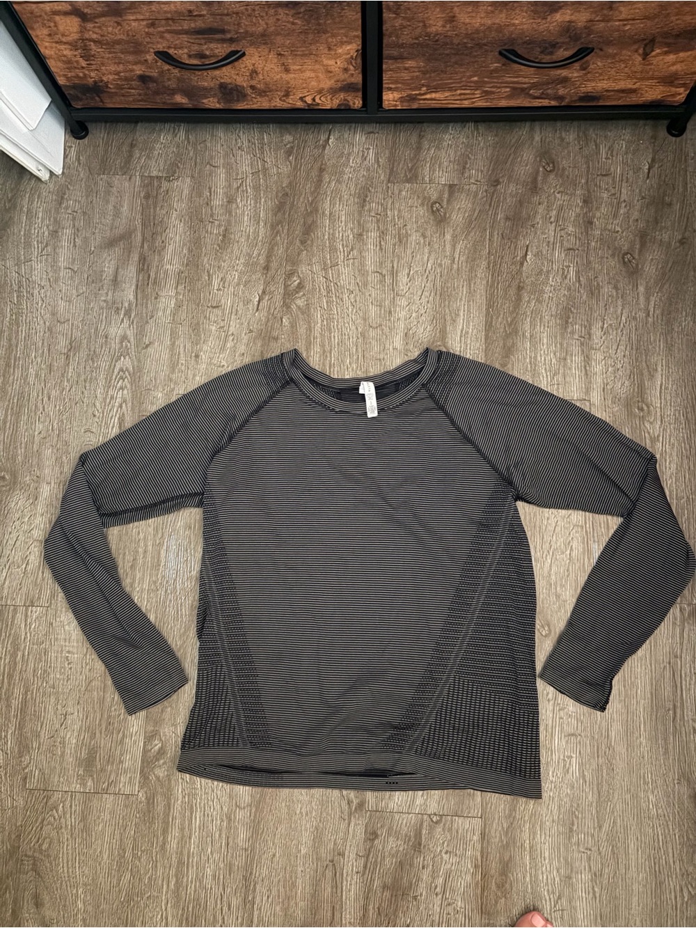Athleta Momentum Seamless Striped Long Sleeve Running Top Women's XL - Picture 4 of 7